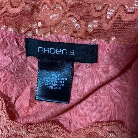 Arden B. Apricot colored lace bodice crinkle fabric camisole w adjustable straps - Picture 9 of 11